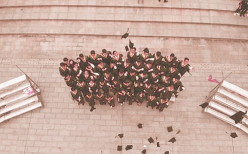 ���Ю��I����