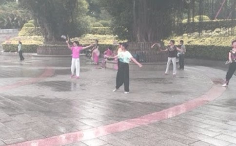 �����F��ɢ��