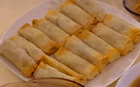 中班健康活動:《炸春卷》