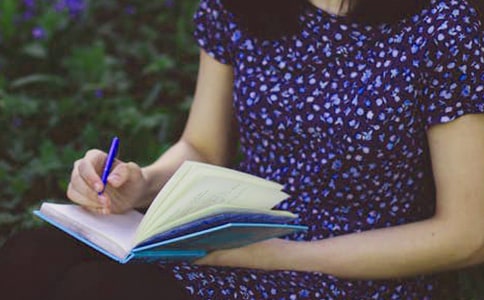 �����cƫҊ�x���600�ַ��ģ����x21ƪ��