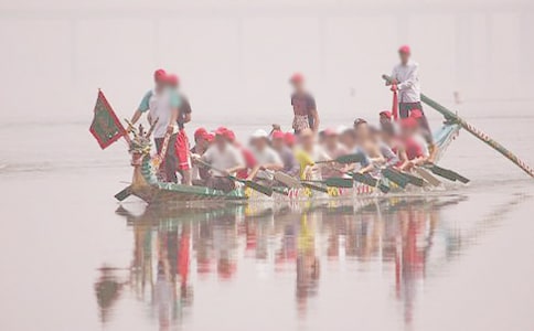 �׃��@��Ӷ���̰����ģ�ͨ��5ƪ��