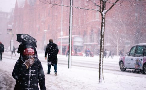 ���ֽ��^�L(f��ng)ѩɽ��R���x��з���