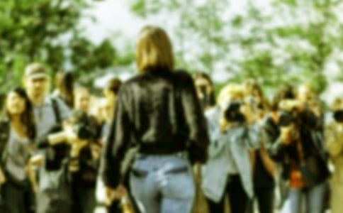 ���bչ���߄������ģ����x12ƪ��