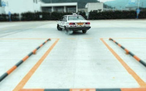 �{У�I�ՆT�������Y����