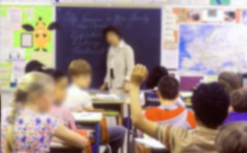 2019��������ν̎��̌W���˹������Y����