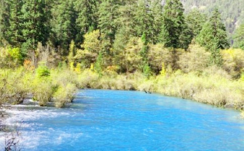 九寨溝導(dǎo)游詞講解范文