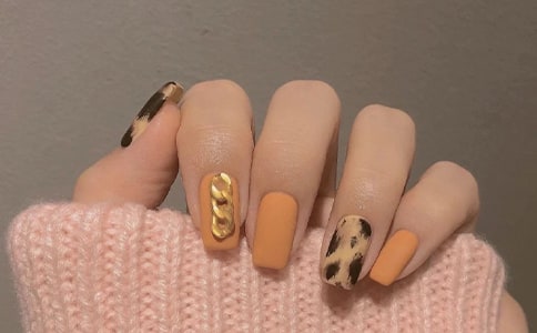 美甲的朋友圈說說