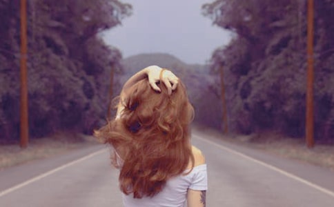 ���Ӱ����̽�Ů�Եĵ�һ�ݹ���