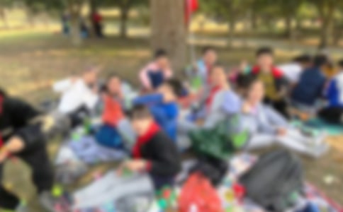 �����ĵ��w��(hu��)���ģ����x8ƪ��