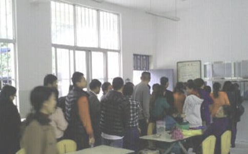 ʳ����͹����ƶ�