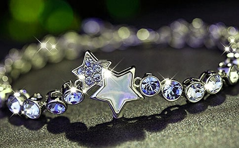 ���в��ŵ���朳�������