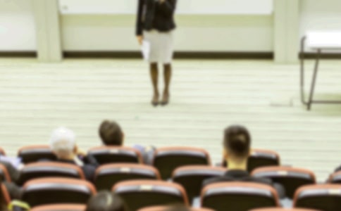  ���е����oˇ�g�и������ĵ�