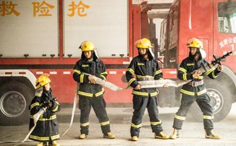 �¾����������T���ˌW���ĵ��w�����ģ����x15ƪ��