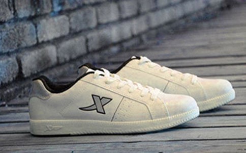 ��������Ь�ӵ�Ů����ӛ