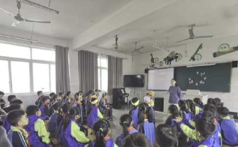 �׃������n�û�ӽ̰����ģ����x5ƪ��