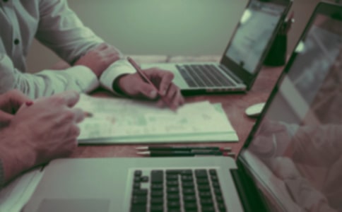 �����˹����ĵ��w��