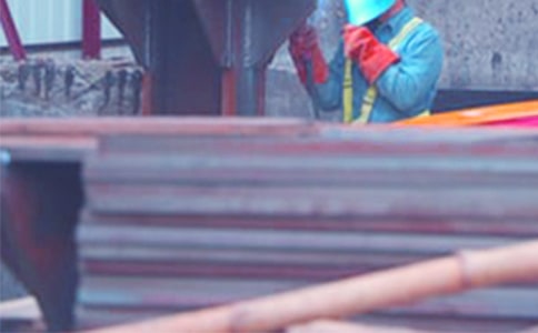 ��W�����؂��ˌ������Y