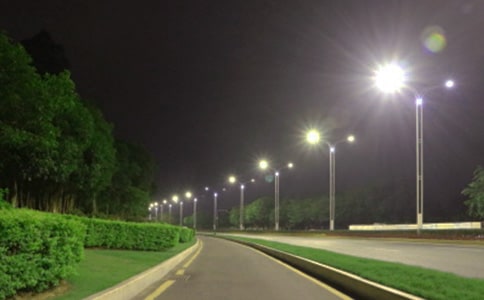 路燈變形記作文