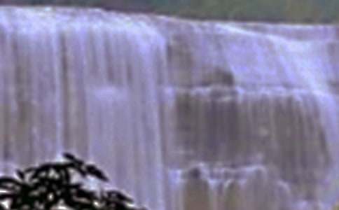 美麗的瀑布作文600字四篇