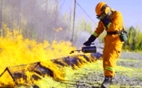 ������ȫ�����Բ��ԸĹ������Y