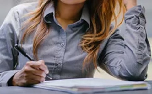 �BƤ�ĵܵ����ģ�ͨ��130ƪ��