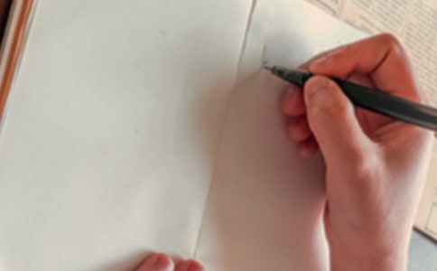 ��ѩ�������йٚw���Č����ģ����x37ƪ��